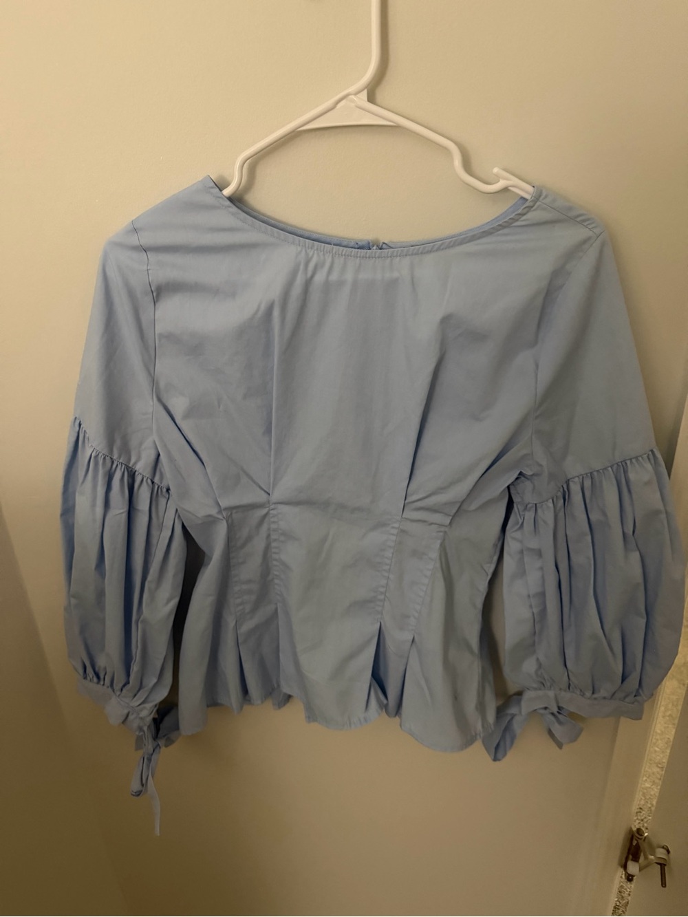 iris Light Blue Balloon-Sleeve Peasant Top